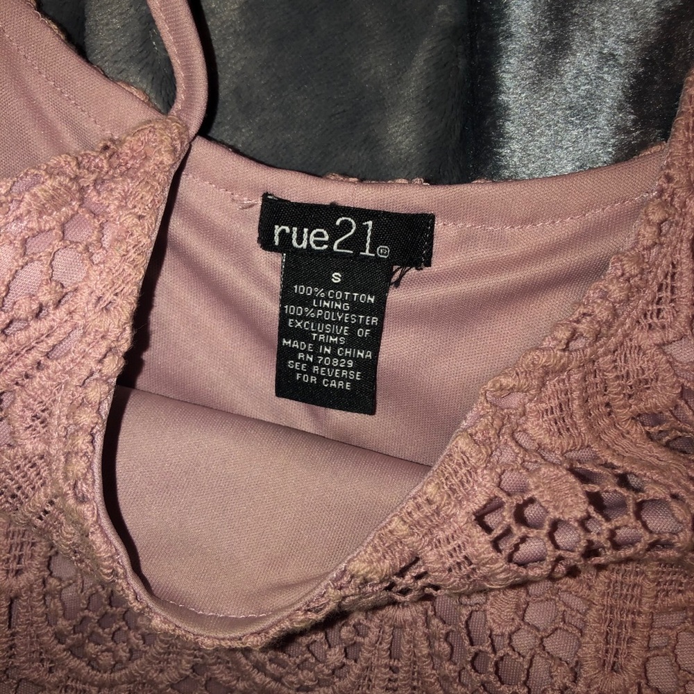 NWOT Pink Lace Tank Top - Picture 4 of 7